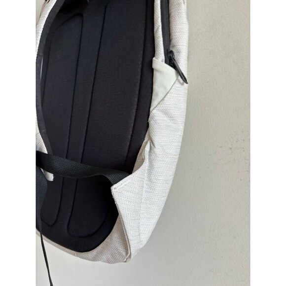 The North Face Aurora Backpack Womens Bag White Metallic Black Laptop Holder 22L - Picture 12 of 13